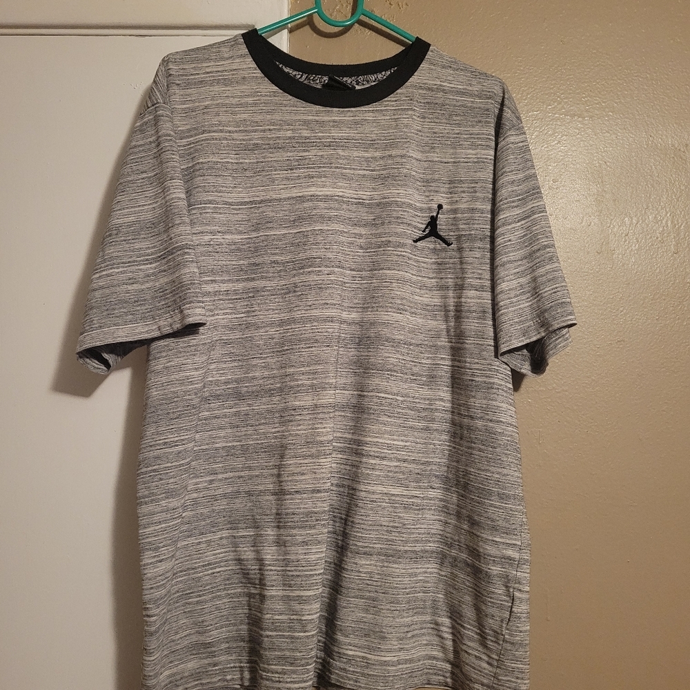 Jordan T shirt size XL grey